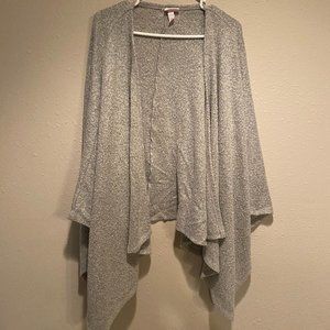 Isabel Maternity Nursing & Pregnancy Poncho